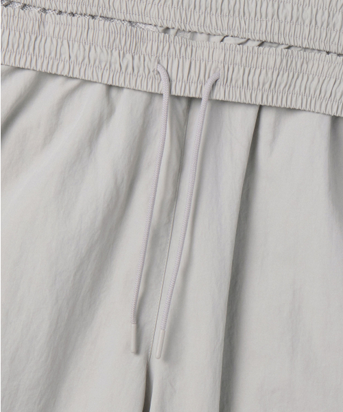 MUSINSA STANDARD（ムシンサスタンダード）の「ワイドレトロトラックパンツ[ライトグレー]（スウェットパンツ・メンズ・その他・SMALL/MEDIUM/LARGE/X-LARGE/XX-LARGE）」の3枚目の写真