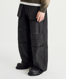TRILLION（トリリオン）の「Round Pocket Knee Deep Tuck Balloon Fit Cotton Pants [Black]（その他パンツ）」