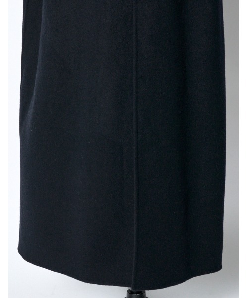 RUMCHE(ラムシェ)の「Cutout Shoulder River Coat / カットアウトショルダーリバーコート(その他アウター・レディース・ブラック/ベージュ・FREE)」の9枚目の写真