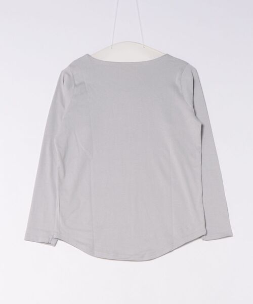 MARAI(マーライ)の「Vネックフライスカットソー 長袖(Tシャツ/カットソー・レディース・ネイビー/グレイッシュベージュ/ピンク/杢グレー/カーキ/チャコールグレー/ホワイト/ブラック/ライトグレー・4L/3L/LL/L/M)」の10枚目の写真