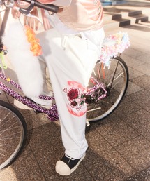 HEY!MrsROSE（ヘイミセスローズ）の「HEY! Mrs ROSE(ヘイ！ミセスローズ)HEY!Mr.GALFY バラと犬とあなたスウェットパンツ（スウェットパンツ）」