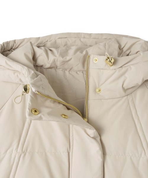 ketty(ケティ)の「ストレッチフードピュアダウンミドルコート(ダウンジャケット/コート・レディース・ブラック/ライトグレー/カーキ・M)」の8枚目の写真