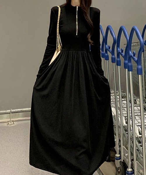SallyLunn(サリーラン)の「ハイウエストハーフジップワンピース(ワンピース・レディース・ブラック・X-LARGE/LARGE/MEDIUM)」の4枚目の写真
