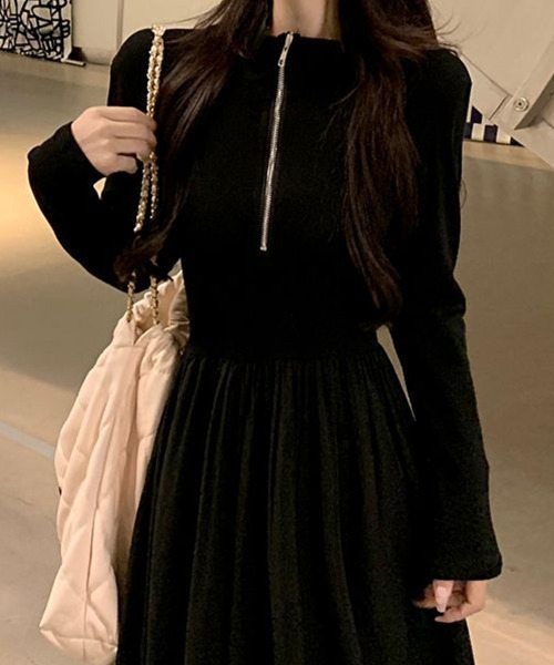 SallyLunn(サリーラン)の「ハイウエストハーフジップワンピース(ワンピース・レディース・ブラック・X-LARGE/LARGE/MEDIUM)」の5枚目の写真