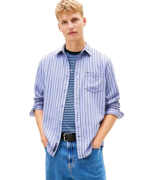 tommy jeans（トミー ジーンズ）の「リラックスストライプツイルシャツ（シャツ/ブラウス・メンズ・レッド/マルチ・X-LARGE/LARGE/MEDIUM/SMALL）」の2枚目の写真