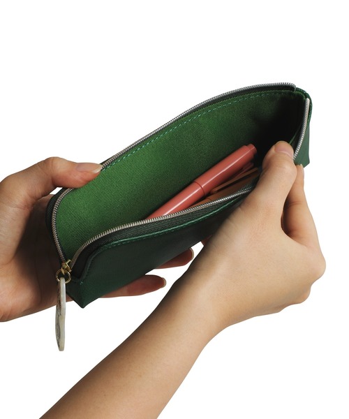 MOOMIN（ムーミン）の「MOOMIN ムーミン ペンケース フラットポーチ スクエア 筆箱（ステーショナリー・レディース・ブルー/ベージュ/グリーン/レッド・FREE）」の9枚目の写真