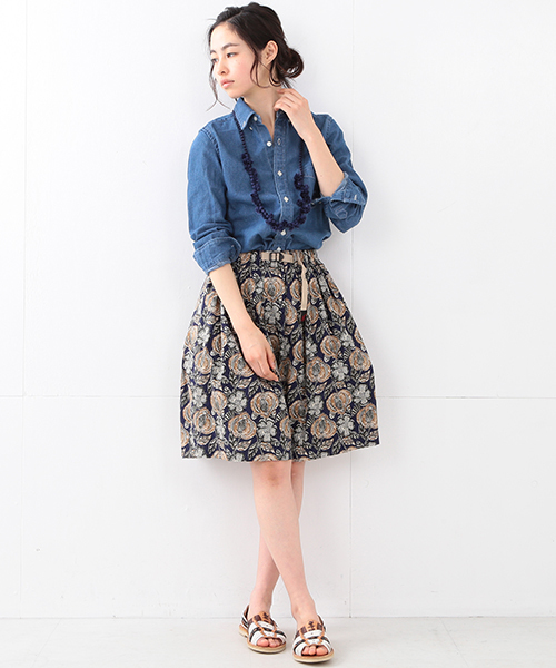 BEAMS BOY（ビームスボーイ）の「BEAMS BOY / デニム ボタンダウンシャツ（シャツ/ブラウス・レディース・ブルー/インディゴブルー・ONE SIZE）」の22枚目の写真