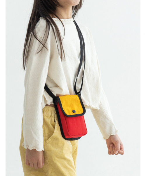 HOWKIDSFUL(ハウキッズフル)の「PHONE BAG (GREEN+BLUE)(メッセンジャーバッグ・レディース・その他・FREE)」の4枚目の写真