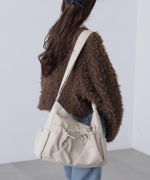 FREE'S MART(フリーズマート)の「◆ドロストタックバッグ(ショルダーバッグ・レディース・ブラック/カーキ/ベージュ・フリ-)」の4枚目の写真