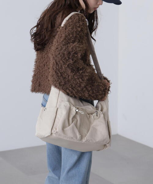 FREE'S MART(フリーズマート)の「◆ドロストタックバッグ(ショルダーバッグ・レディース・ブラック/カーキ/ベージュ・フリ-)」の3枚目の写真