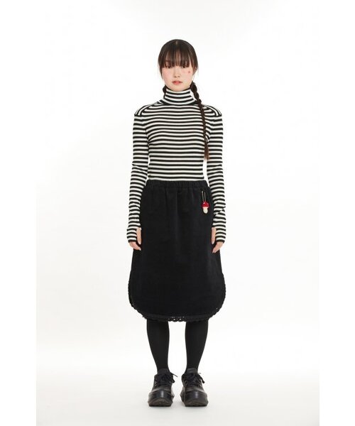 BOCBOK(ボクボク)の「STRIPE TURTLE NECK - BLACK&IVORY(ニット/セーター・レディース・その他・LARGE/MEDIUM)」の3枚目の写真