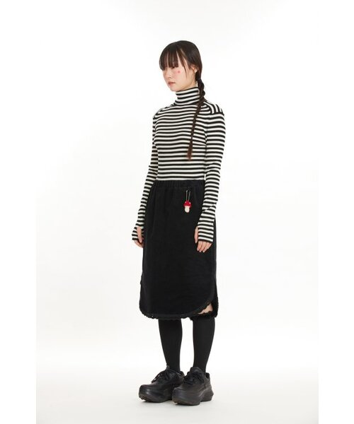 BOCBOK(ボクボク)の「STRIPE TURTLE NECK - BLACK&IVORY(ニット/セーター・レディース・その他・LARGE/MEDIUM)」の4枚目の写真