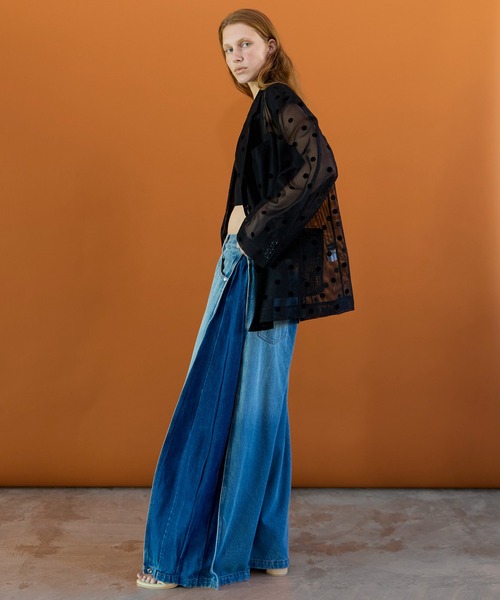 MAISON SPECIAL(メゾンスペシャル)の「【PRE-ORDER】Side-Tuck Cocoon Denim Pants/サイドタックコクーンデニムパンツ(デニムパンツ・レディース・ネイビー/ブルー/ブラック・38/36/34)」の5枚目の写真