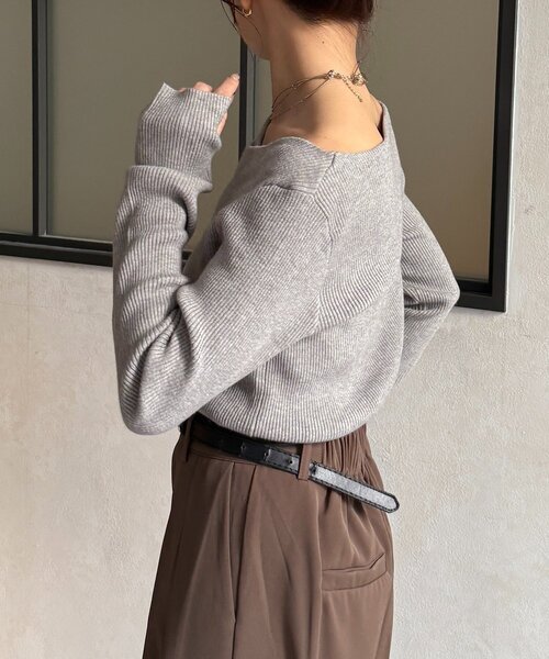 Thevon(ゼボン)の「ドレープネックリブニットプルオーバー(ニット/セーター・レディース・アイボリー/グレー/グリーン・FREE)」の14枚目の写真