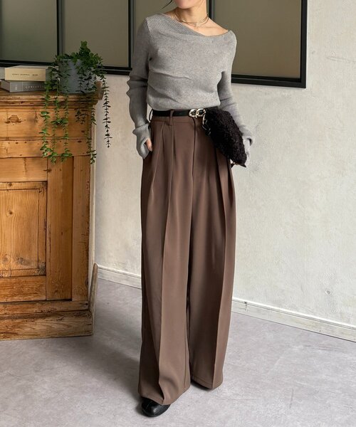 Thevon(ゼボン)の「ドレープネックリブニットプルオーバー(ニット/セーター・レディース・アイボリー/グレー/グリーン・FREE)」の17枚目の写真