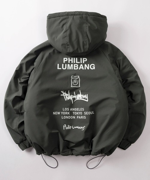 Philip Lumbang（フィリップランバン）の「【75】【Philip Lumbang/フィリップ・ランバン】2WAY ロゴアートデザイン 中綿 フードジャケット/ワンポイント刺繍/ドローコード/防風/2025AW新ブランド（ダウンジャケット/コート・メンズ・ブラック/チャコールグレー/ブラウン・M/L/XL）」の9枚目の写真