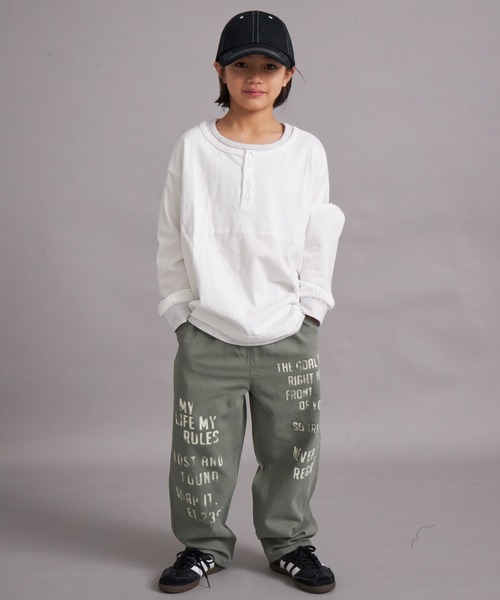 PAIRMANON STREET（ペアマノンストリート）の「【綿100%】レイヤード風ヘンリーネックロンT【PAIRMANON STREET】（Tシャツ/カットソー・キッズ・グリーン/イエロー/ブラック/オフホワイト・100/110/120/130/140/150/160/90）」の8枚目の写真