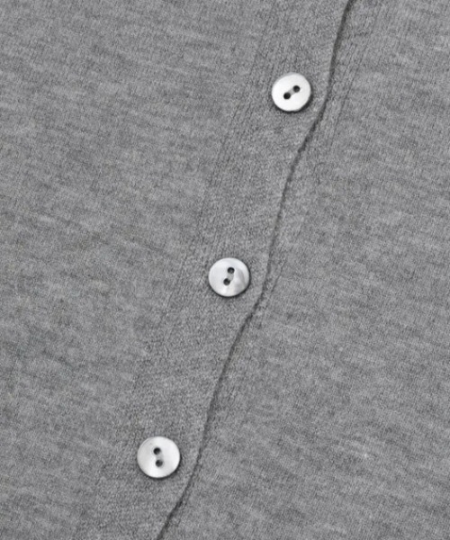 COIRIS_（コイリス）の「◇COIRIS◇ブランド直輸入正規品/ロエン Vネックカーディガン ROEN V-NECK CARDIGAN（カーディガン/ボレロ・レディース・グレー/ブラック・FREE）」の10枚目の写真