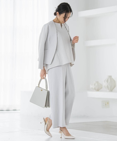 LAUTREAMONT(ロートレアモン)の「トリクシオンキーネックブラウス≪セットアップ対応/手洗い可能≫(シャツ/ブラウス・レディース・ブラック/ネイビー・9号/11号)」の17枚目の写真