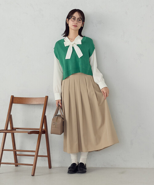 COMME CA ISM(コムサイズム)の「タックスカート(スカート・レディース・ベージュ/チャコール・MEDIUM/SMALL/X-LARGE/LARGE)」の4枚目の写真