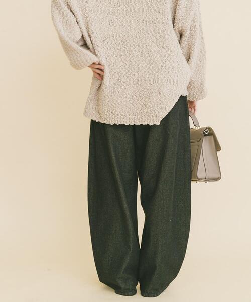 ITEMS URBANRESEARCH（アイテムズ アーバンリサーチ）の「デニムコクーンパンツ（デニムパンツ・レディース・ブラック/ブルー系その他・SMALL/MEDIUM）」の22枚目の写真