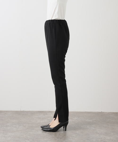 La TOTALITE（ラトータリテ）の「【洗える】裏起毛フロントスリットレギンス（その他パンツ・レディース・ブラック・FREE）」の3枚目の写真