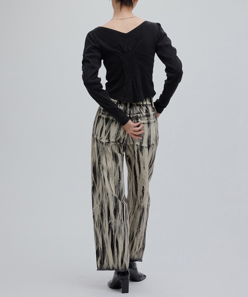 Ameri（アメリ）の「HAND BLEACH LOOSE DENIM（デニムパンツ・レディース・ブルー/ブラック・24inch/25inch/26inch）」の7枚目の写真