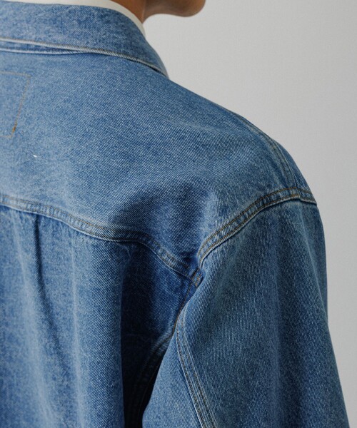 ADAM ET ROPE'(アダムエロペ)の「ブリーチ デニムジャケット / ADAM ET ROPE' JEANS -PERS-(デニムジャケット・メンズ・ブルー系その他4・M/L/S)」の11枚目の写真