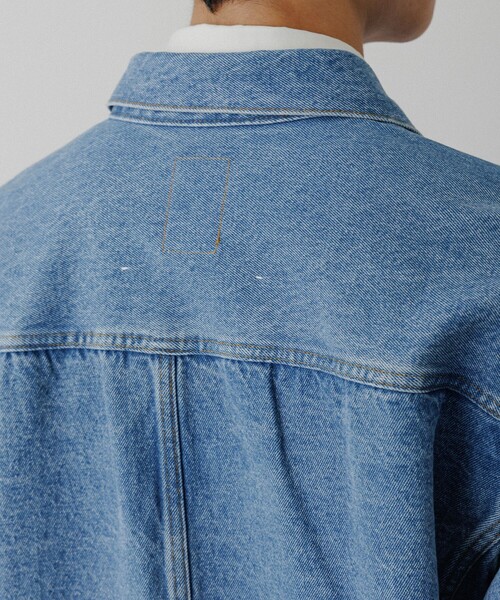 ADAM ET ROPE'(アダムエロペ)の「ブリーチ デニムジャケット / ADAM ET ROPE' JEANS -PERS-(デニムジャケット・メンズ・ブルー系その他4・M/L/S)」の12枚目の写真