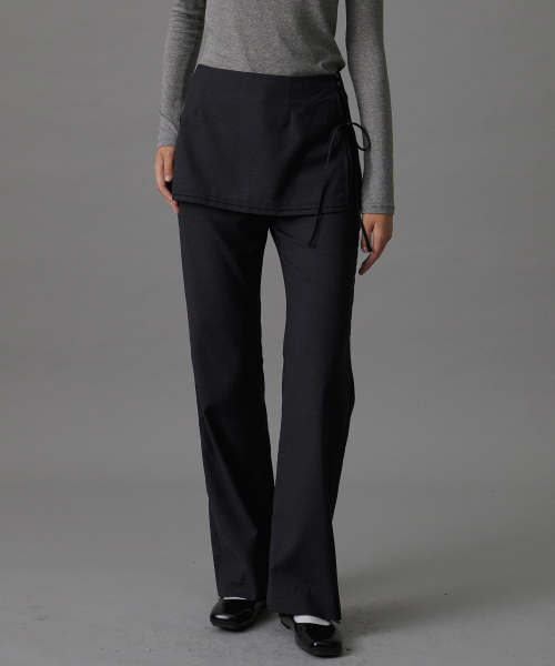 TTUDEMENT（トュードメント）の「SLIM-FIT LAYERED SKIRT PANTS_CHARCOAL（その他パンツ・レディース・その他・S/M）」の3枚目の写真