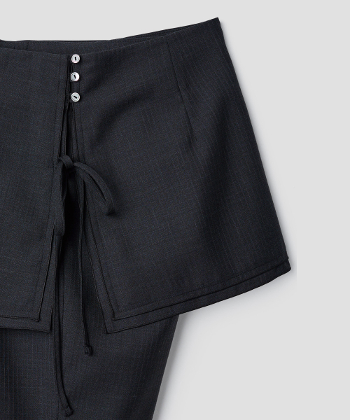 TTUDEMENT（トュードメント）の「SLIM-FIT LAYERED SKIRT PANTS_CHARCOAL（その他パンツ・レディース・その他・S/M）」の10枚目の写真