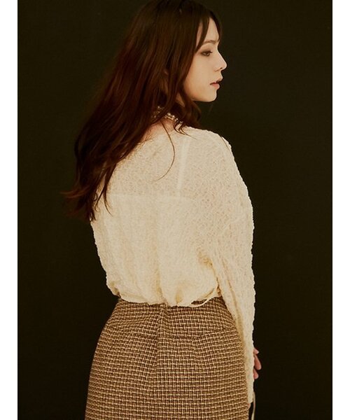 Sorry,Too Much Love（ソーリートゥーマッチラブ）の「Seine Pleats Drop Shoulder Top_Cream（シャツ/ブラウス・レディース・その他・FREE）」の5枚目の写真