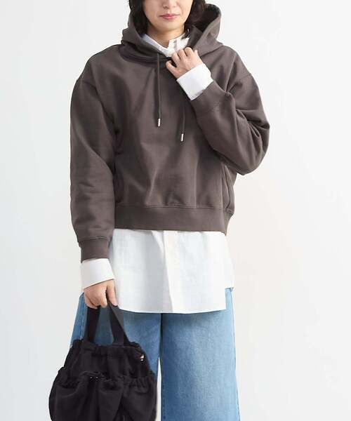 CONVERSE TOKYO（コンバーストウキョウ）の「EMBROIDERED LOGO HOODIE（パーカー・レディース・ミント/チャコールグレー/杢グレー・FREE）」の5枚目の写真