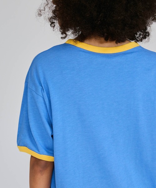 Champion(チャンピオン)の「【Champion/チャンピオン】レディース ショートスリーブリンガーTシャツ(Tシャツ/カットソー・レディース・ブルー系4/ホワイト系その他4/ホワイト系3/グリーン系その他・LARGE/MEDIUM)」の7枚目の写真