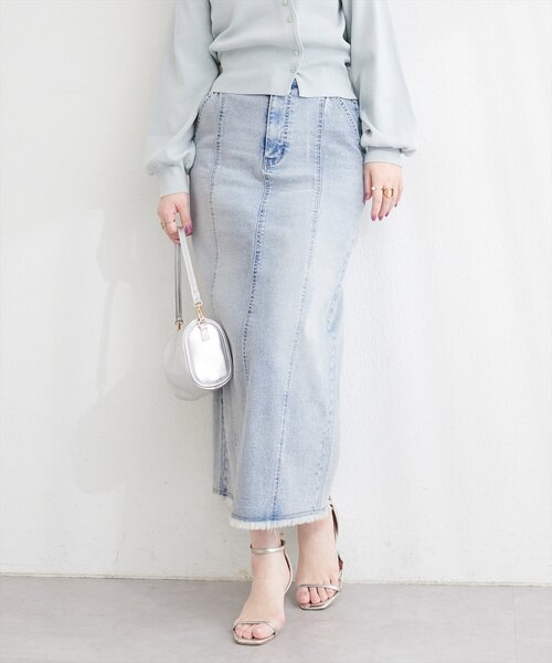 natural couture（ナチュラルクチュール）の「ストレートデニムタイトスカート（デニムスカート・レディース・サックスブルー/ブルー・LARGE/MEDIUM）」の11枚目の写真