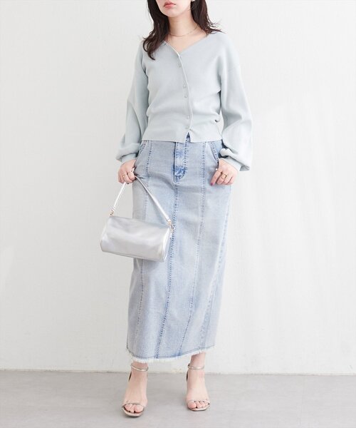 natural couture（ナチュラルクチュール）の「ストレートデニムタイトスカート（デニムスカート・レディース・サックスブルー/ブルー・LARGE/MEDIUM）」の13枚目の写真