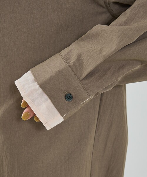 NOMINE(ノミネ)の「レイヤード シャツ(シャツ/ブラウス・レディース・ホワイト/モカ/チャコールグレー・フリー)」の17枚目の写真