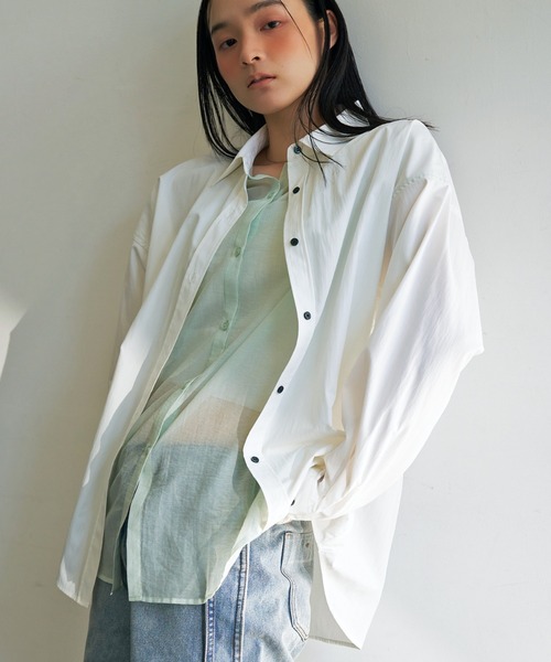 NOMINE(ノミネ)の「レイヤード シャツ(シャツ/ブラウス・レディース・ホワイト/モカ/チャコールグレー・フリー)」の2枚目の写真
