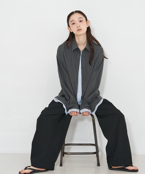 NOMINE(ノミネ)の「レイヤード シャツ(シャツ/ブラウス・レディース・ホワイト/モカ/チャコールグレー・フリー)」の11枚目の写真