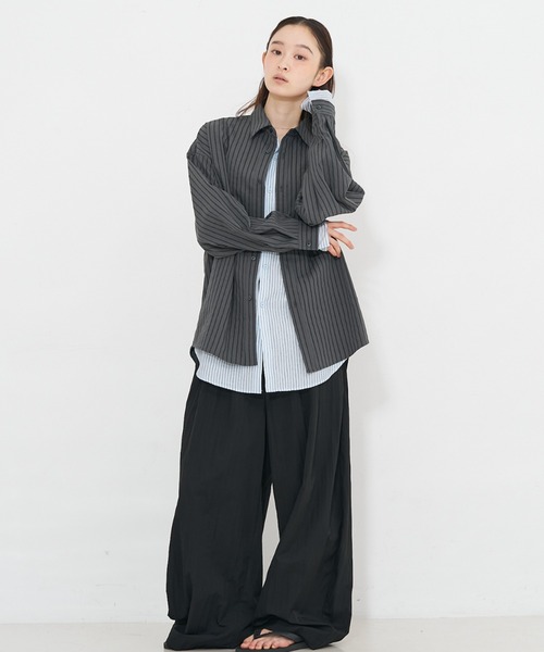 NOMINE(ノミネ)の「レイヤード シャツ(シャツ/ブラウス・レディース・ホワイト/モカ/チャコールグレー・フリー)」の8枚目の写真