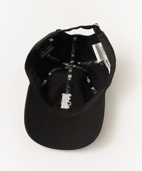 WHITE MOUNTAINEERING（ホワイトマウンテニアリング）の「White Mountaineering/ホワイトマウンテニアリング × NEW ERA/ニューエラ ‘WM×NEWERA 9FORTY’" ロゴ刺繍 6パネルキャップ 2026年春夏（キャップ・メンズ・ブラック・FREE）」の10枚目の写真