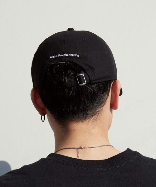 WHITE MOUNTAINEERING（ホワイトマウンテニアリング）の「White Mountaineering/ホワイトマウンテニアリング × NEW ERA/ニューエラ ‘WM×NEWERA 9FORTY’" ロゴ刺繍 6パネルキャップ 2026年春夏（キャップ・メンズ・ブラック・FREE）」の16枚目の写真