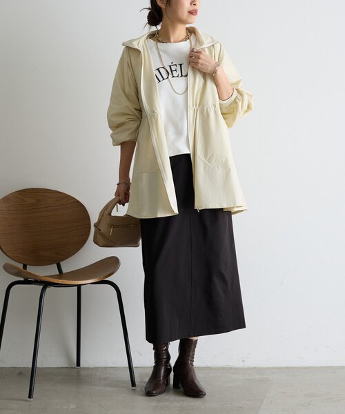 Jena espace merveilleux（ジェナ　エスパスメルヴェイユ）の「【フード取り外し可能】ウエストシャーリングジャケット（ベスト・レディース・ベージュ/アイボリー・FREE）」の9枚目の写真