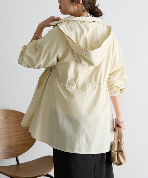 Jena espace merveilleux（ジェナ　エスパスメルヴェイユ）の「【フード取り外し可能】ウエストシャーリングジャケット（ベスト・レディース・ベージュ/アイボリー・FREE）」の19枚目の写真