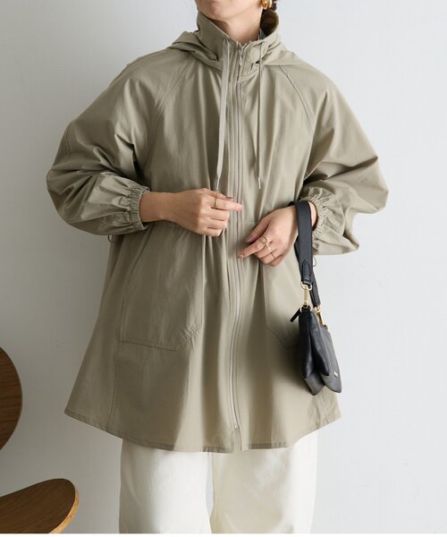 Jena espace merveilleux（ジェナ　エスパスメルヴェイユ）の「【フード取り外し可能】ウエストシャーリングジャケット（ベスト・レディース・ベージュ/アイボリー・FREE）」の8枚目の写真