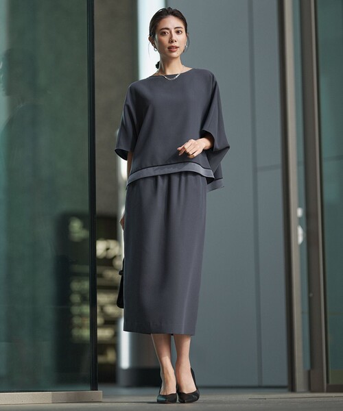 ICB(アイシービー)の「FluidBackSatin ナロースカート(スカート・レディース・ライトグレー系7/ブラック系/グレー系・4/2/6)」の7枚目の写真
