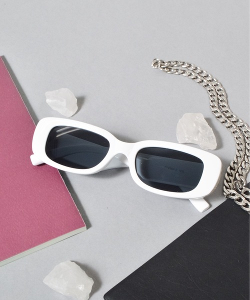 DOUBLE STEAL（ダブルスティール）の「スクエアサングラス(スリムウェリントン/ワイドスクエア)（サングラス・メンズ・ブラック系1/グレー系1/シルバー系1/ブラック系2/ホワイト系1・FREE）」の9枚目の写真