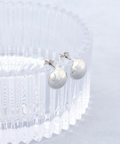 grace grace （グラスグラス）の「【grace grace/グラスグラス】ラウンドドームピアス（ピアス（両耳用）・レディース・シルバー/ゴールド・FREE）」の2枚目の写真