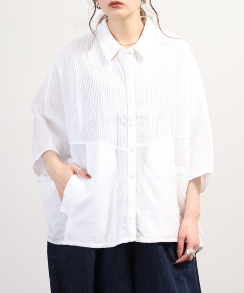 OMNES(オムネス)の「コットンキャンブリックタックドルマンシャツ 半袖(シャツ/ブラウス・レディース・チャコール/キャメル/ラベンダー/ホワイト/ベージュ・FREE)」の6枚目の写真