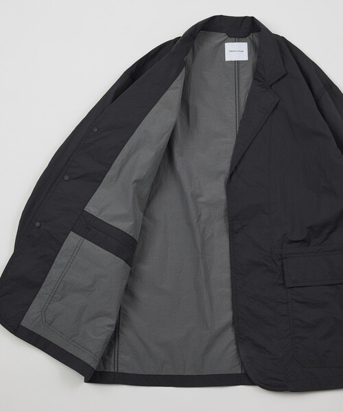 FREAK'S STORE（フリークスストア）の「ウルトラライト パッカブル ナイロン トラベルセットアップ（セットアップ・メンズ・チャコールグレー/ブラック/オリーブ/ブラウン・SMALL/LARGE/MEDIUM/X-LARGE）」の15枚目の写真